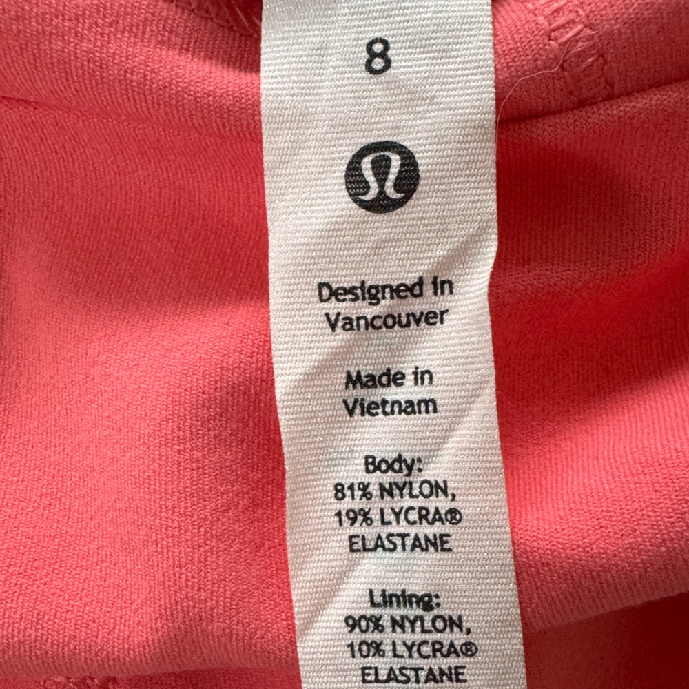 Lululemon - Vibrant Pink Cropped Leggings - Worn Once - Women's Size 8 - Picture 3 of 3